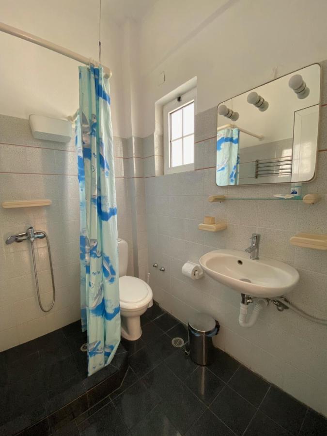 Blue Dolphin Studios And Apartment Vagia  Exterior photo